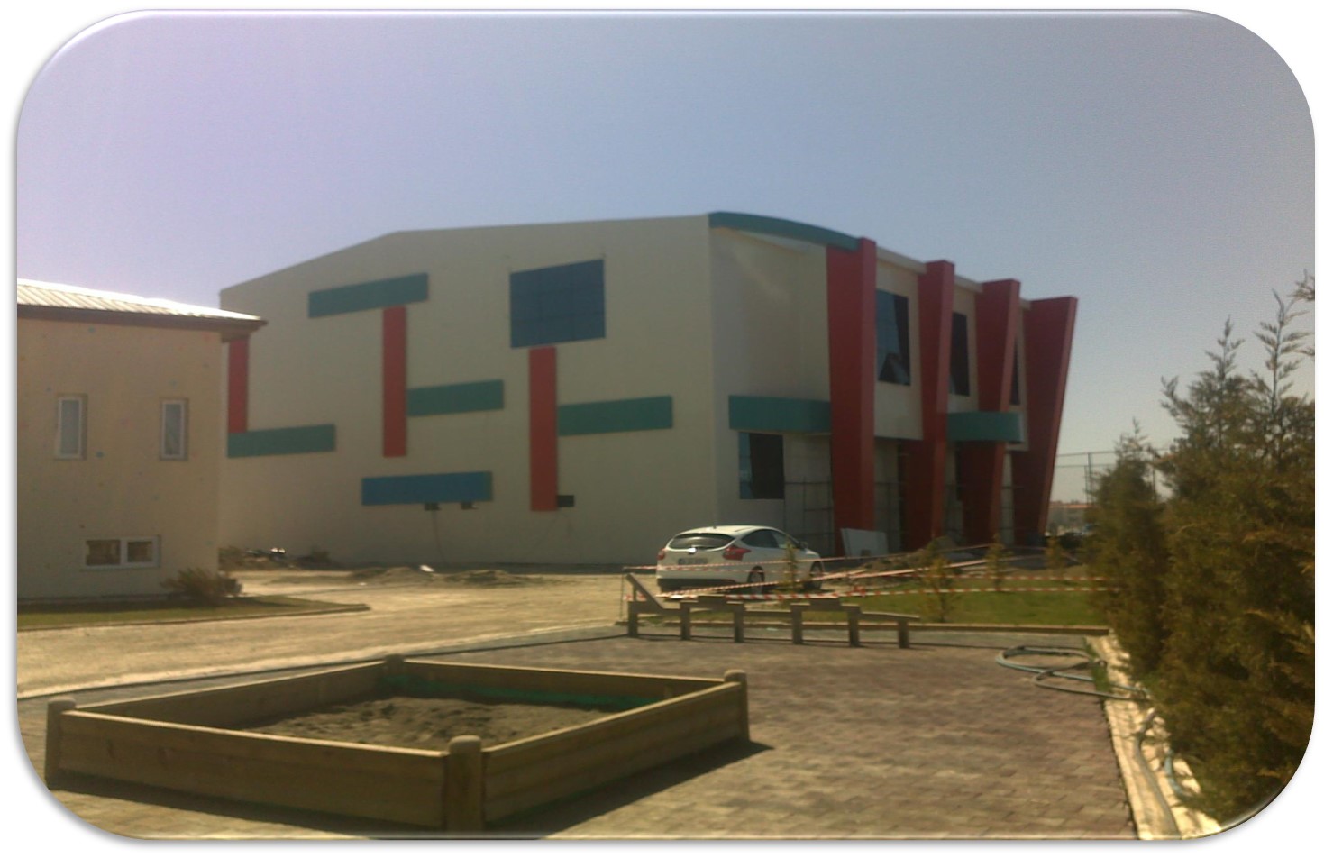 Bahçeşehir Koleji Spor Salonu